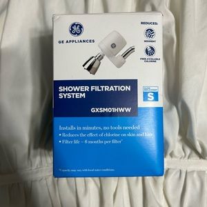 GE APPLIANCES UNIVERSAL SHOWER FILTRATION SYSTEM ($25 value)